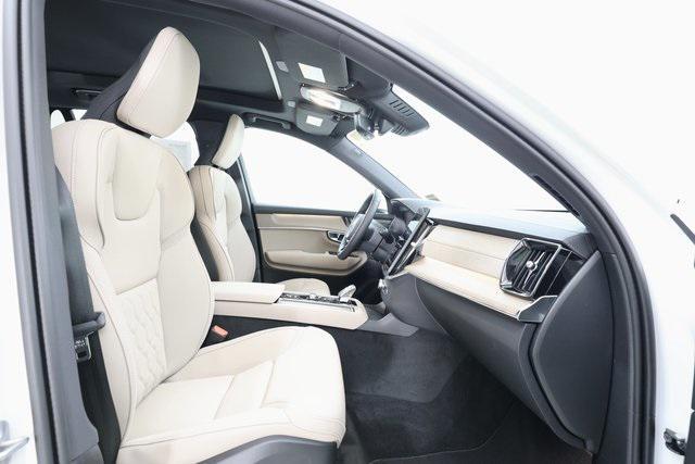 new 2025 Volvo XC90 car, priced at $66,745