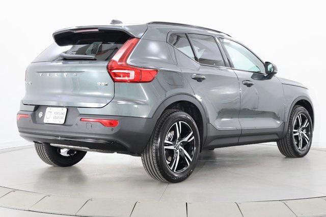 new 2026 Volvo XC40 car, priced at $46,975