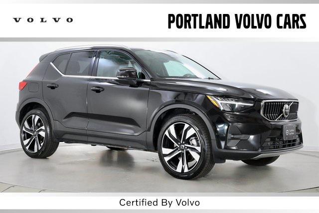 used 2025 Volvo XC40 car, priced at $35,890