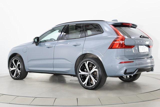 used 2022 Volvo XC60 Recharge Plug-In Hybrid car, priced at $44,990