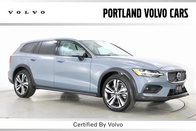 used 2024 Volvo V60 Cross Country car, priced at $43,990