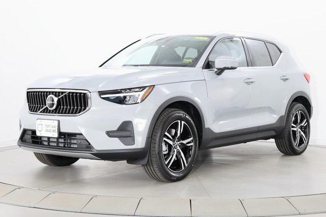 new 2025 Volvo XC40 car, priced at $43,235
