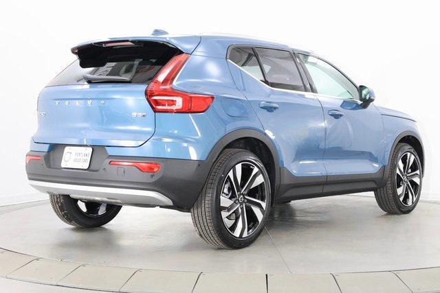 new 2025 Volvo XC40 car, priced at $52,235