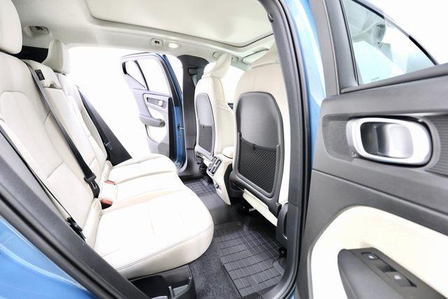 new 2025 Volvo XC40 car, priced at $52,235