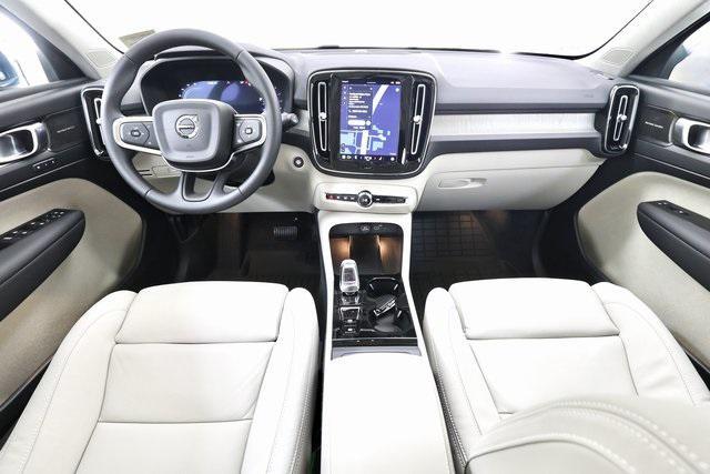 new 2025 Volvo XC40 car, priced at $52,235