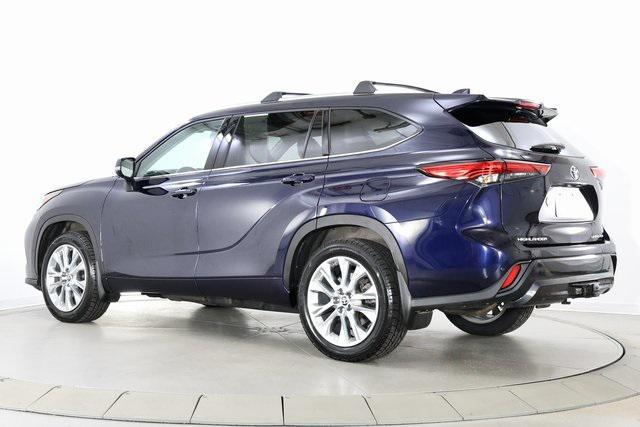 used 2023 Toyota Highlander car, priced at $38,490