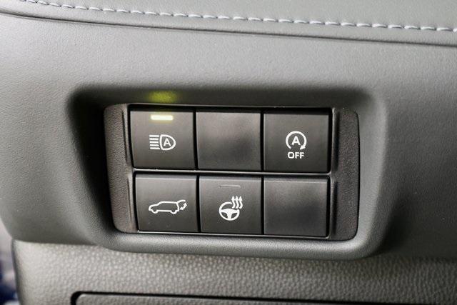 used 2023 Toyota Highlander car, priced at $38,490