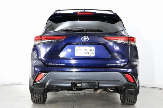 used 2023 Toyota Highlander car, priced at $38,490