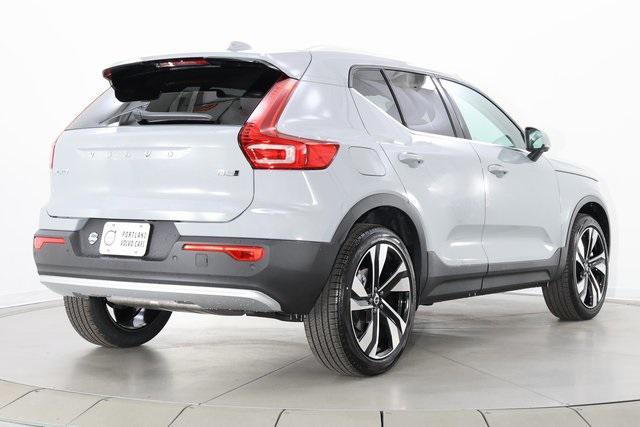 new 2025 Volvo XC40 car, priced at $50,040