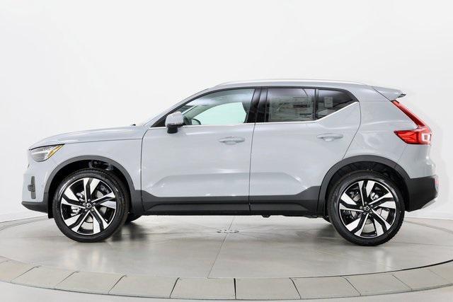 new 2025 Volvo XC40 car, priced at $50,040