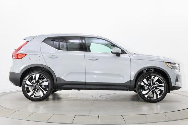 new 2025 Volvo XC40 car, priced at $50,040