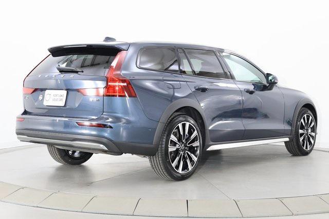 new 2025 Volvo V60 Cross Country car, priced at $54,905