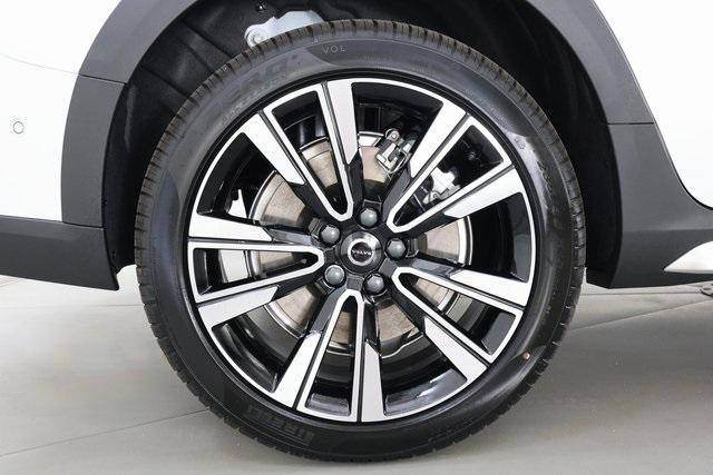new 2026 Volvo V60 Cross Country car, priced at $62,145