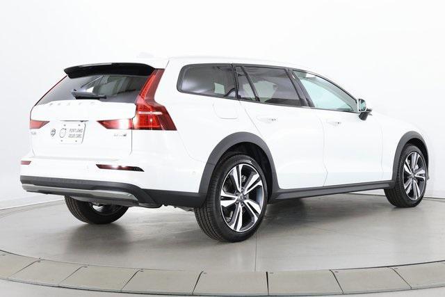 new 2026 Volvo V60 Cross Country car, priced at $57,450