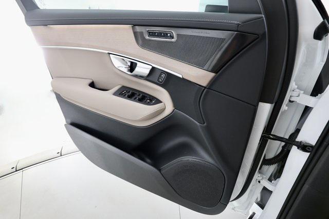 new 2026 Volvo XC90 car, priced at $71,825