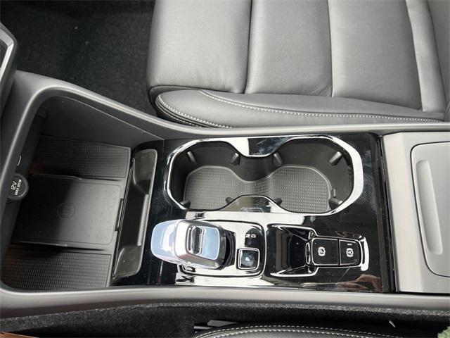 new 2026 Volvo XC40 car, priced at $52,200