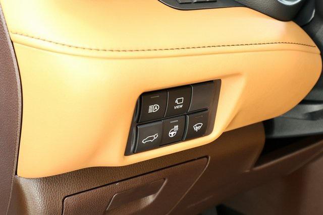 used 2022 Toyota Highlander car, priced at $40,590