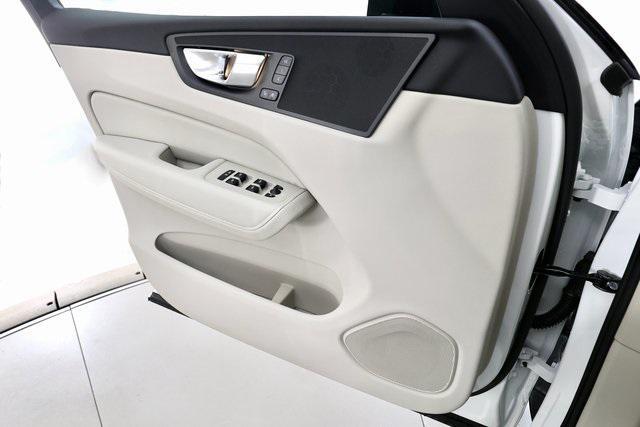 new 2025 Volvo XC60 Plug-In Hybrid car, priced at $64,260