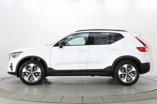 new 2025 Volvo XC40 car, priced at $46,815