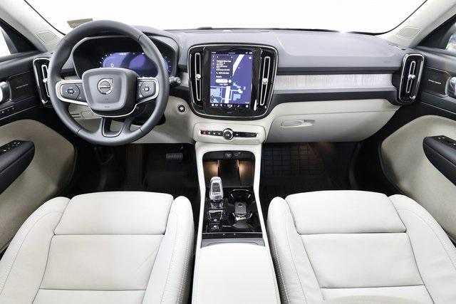 new 2025 Volvo XC40 car, priced at $50,785