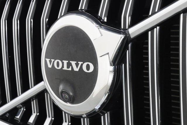 used 2022 Volvo XC60 Recharge Plug-In Hybrid car, priced at $39,990