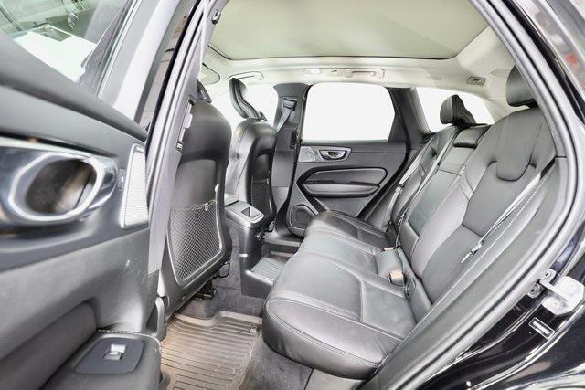 used 2022 Volvo XC60 Recharge Plug-In Hybrid car, priced at $39,990