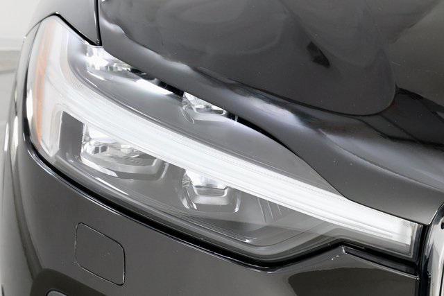 used 2022 Volvo XC60 Recharge Plug-In Hybrid car, priced at $39,990