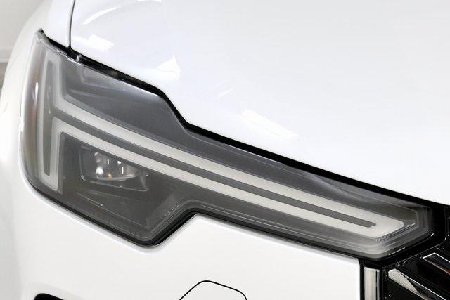 new 2025 Volvo XC90 car, priced at $65,405
