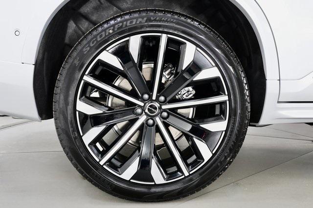 new 2025 Volvo XC90 car, priced at $65,405