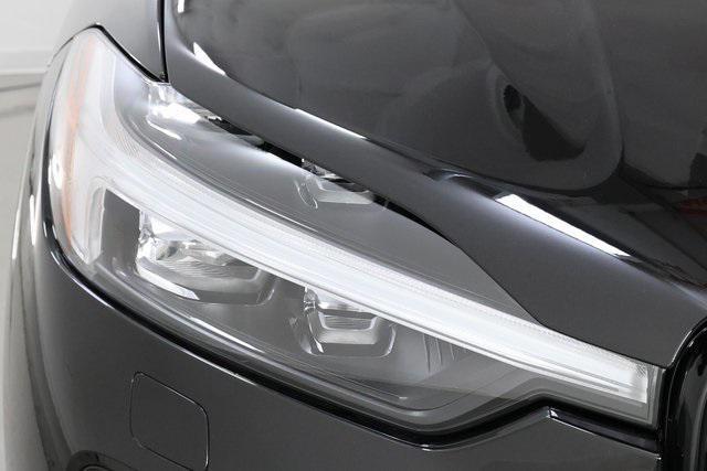 new 2026 Volvo XC60 car, priced at $57,985