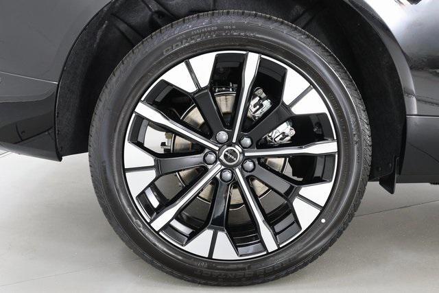 new 2026 Volvo XC60 car, priced at $57,985