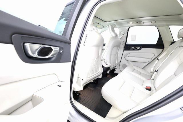 new 2025 Volvo XC60 car, priced at $54,515