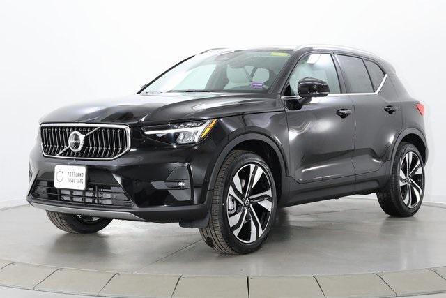 new 2024 Volvo XC40 car, priced at $42,220