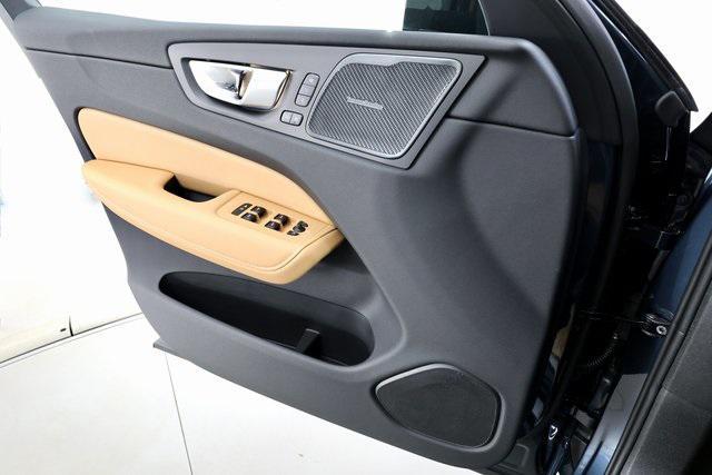 new 2025 Volvo XC60 Plug-In Hybrid car, priced at $71,510