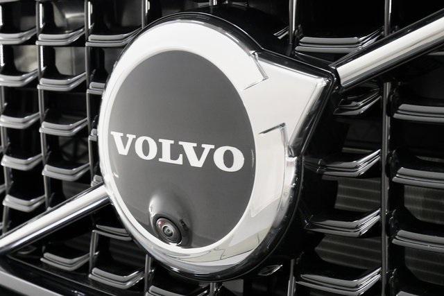 new 2026 Volvo XC40 car, priced at $49,975