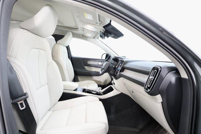 new 2026 Volvo XC40 car, priced at $49,975