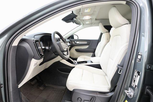 new 2026 Volvo XC40 car, priced at $49,975