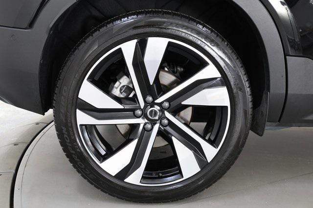 used 2025 Volvo XC40 car, priced at $34,990