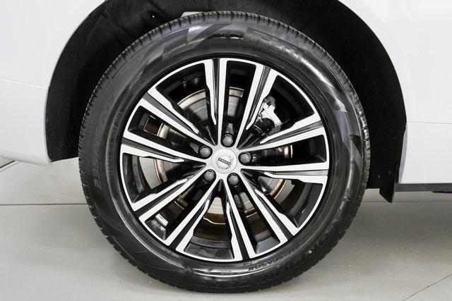 used 2022 Volvo XC60 car, priced at $38,990