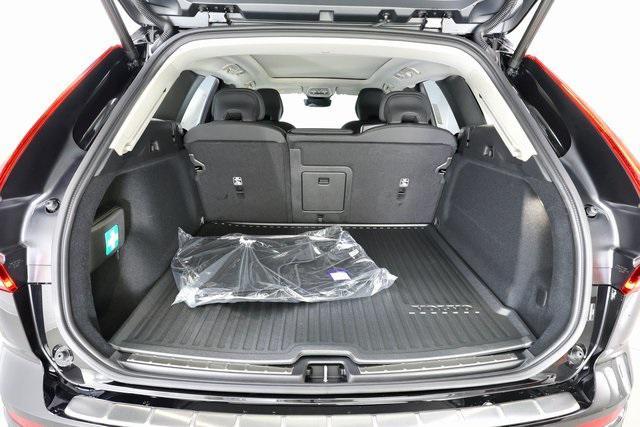 new 2026 Volvo XC60 car, priced at $54,985