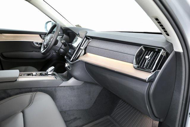 new 2026 Volvo XC90 car, priced at $68,825