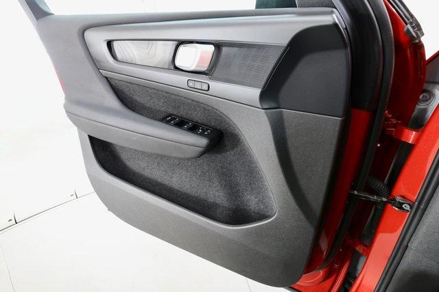 used 2023 Volvo C40 Recharge Pure Electric car, priced at $29,590