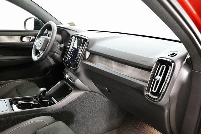 used 2023 Volvo C40 Recharge Pure Electric car, priced at $29,590