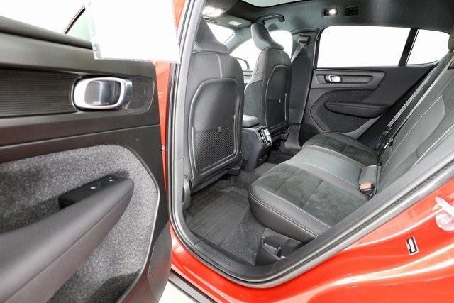 used 2023 Volvo C40 Recharge Pure Electric car, priced at $29,590