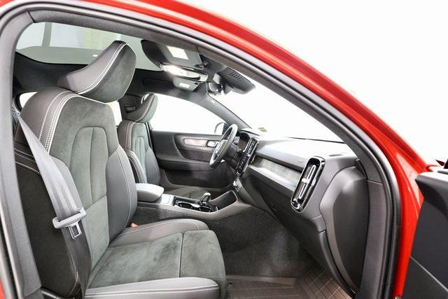 used 2023 Volvo C40 Recharge Pure Electric car, priced at $29,590