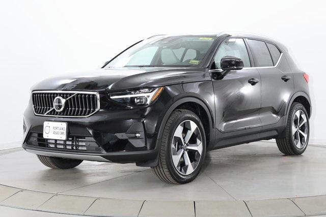 new 2025 Volvo XC40 car, priced at $47,335
