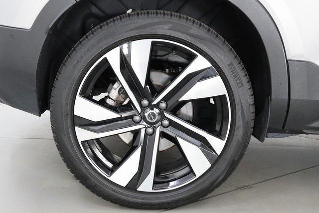 used 2025 Volvo XC40 car, priced at $32,990