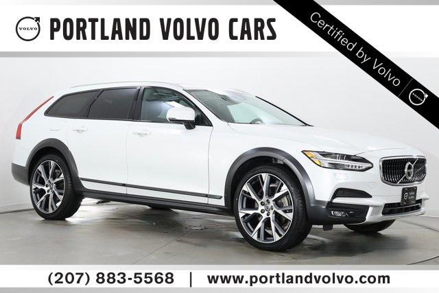 used 2020 Volvo V90 Cross Country car, priced at $39,990