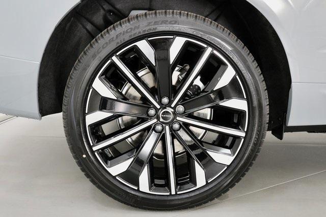 new 2026 Volvo XC60 Plug-In Hybrid car, priced at $72,235