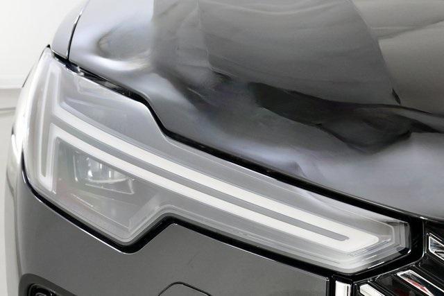 new 2025 Volvo XC90 Plug-In Hybrid car, priced at $76,895